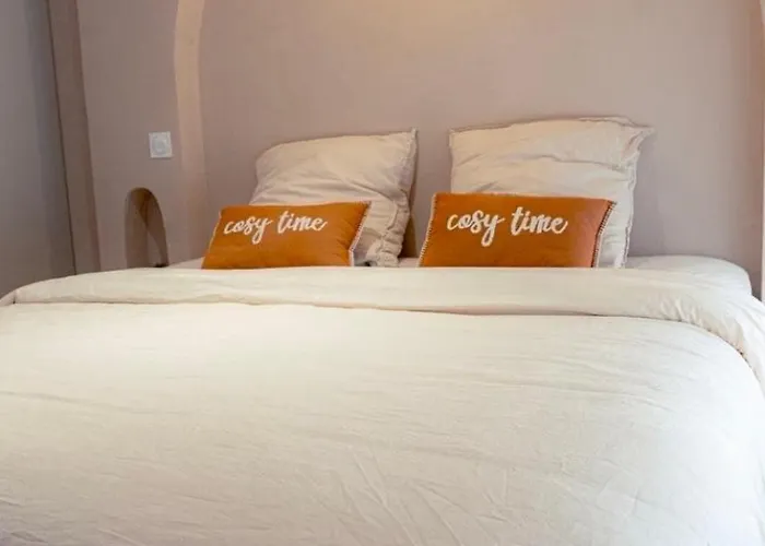 Sauna King Size Bed & Equipped Kitchen * Armentières